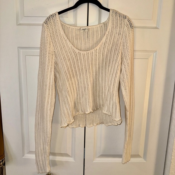 NWT Abercrombie Cream Knit Women's Top- Size Medium - Picture 7 of 10